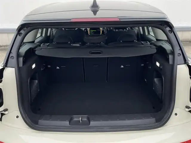 ＭＩＮＩ ミニ クラブマン クーパーSD 東京都 2017(平29)年 1.7万km ペッパー・ホワイト 純正ＨＤＤナビ/ＡＣＣ/Ｂカメラ/ＡＳＶ/ＬＫＡ/ＬＥＤヘッドライト＆フォグ/ドラレコ/純正１７インチＡＷ/インテリジェントセーフティー/後方コーナーセンサー/取扱説明書/記録簿/保証書/スペアキー