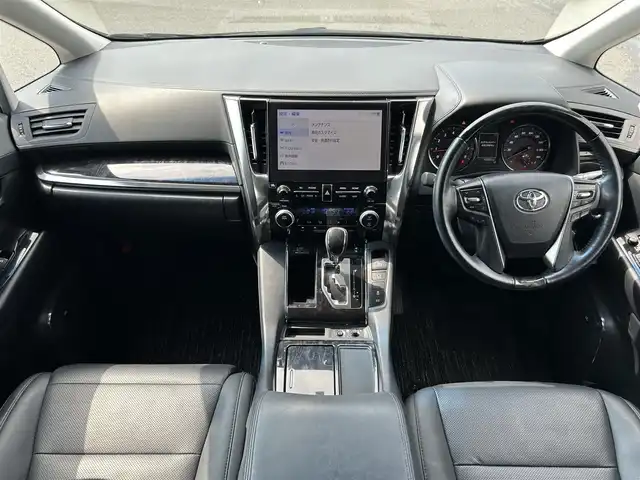 トヨタ アルファード S Cパッケージ 愛媛県 2020(令2)年 4万km ブラック JBLプレミアムサウンド/ツインムーンルーフ/純正10.5インチメーカーオプションナビ/（Bluetooth・DVD/CD・HDMI・フルセグTV）/純正12インチフリップダウンモニター/パノラミックビューモニター/両側パワースライドドア/デジタルインナーミラー/ビルトインETC2.0/トヨタセーフティセンス/レーダークルーズコントロール/レーンキープアシスト/オートマチックハイビーム/前後コーナーセンサー/ウッドコンビ革巻きステアリング/ステアリングヒーター/ステアリングスイッチ/前席シートヒーター/前席シートエアコン/全席パワーシート/パワーバックドア/3眼LEDヘットライト/シーケーシャルウインカー/100V電源/純正フロアマット/純正18インチAW/スマートキー/スペアキー/取扱説明書