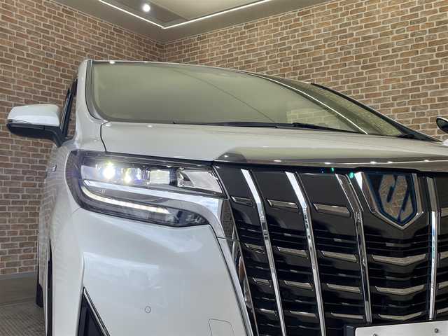 トヨタ アルファードハイブリット G 岩手県 2020(令2)年 6.6万km ホワイトパールクリスタルシャイン ４WD/三眼LEDヘッドランプ/シーケンシャルウインカー/パワーバックドア/両側パワースライドドア/AC100V1500Wアクセサリーコンセント/パワーシート・シートヒーター・シートベンチレーション（前席）/トヨタセーフティセンス/プリクラッシュセーフティ/レーダークルーズコントロール/レーントレーシングアシスト/アダプティブハイビームシステム/クリアランスソナー/ロードサインアシスト/オートブレーキホールド/横滑り防止装置/MTモード付きAT/ロールサンシェード/カーテン/純正ナビ/（CD/DVD/フルセグ/USB/Bluetooth/AppleCarPlay/AndroidAuto/ミラキャスト）/バックカメラ/ETC2.0/ドライブレコーダー/純正17インチアルミホイール