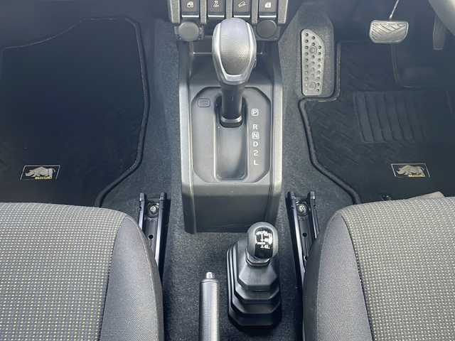 スズキ ジムニー XC 青森県 2023(令5)年 0.8万km ブルーイッシュブラックパール3 4WD/社外メモリナビ・ワンセグTV/CD・DVD・Bluetooth/バックモニター/前席シートヒーター/前後ドライブレコーダー/社外エンジンスターター/セーフティサポート/デュアルセンサーブレーキサポート/レーンキープアシスト/ハイビームアシスト/クルーズコントロール/ビルトインETC/LEDヘッドライト/フォグランプ/純正16インチアルミ/スマートキー/プッシュスタート