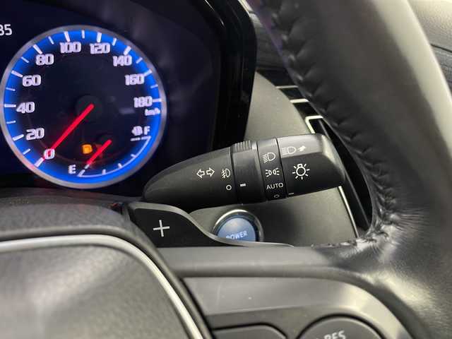 トヨタ クラウン ハイブリッド RS 栃木県 2018(平30)年 3.2万km ホワイトパールクリスタルシャイン ワンオーナー /純正ナビ/（CD/DVD/AM/FM/TV/BT)/トヨタセーフティセンス/・プリクラッシュセーフティ/・レーントレーシングアシスト/・レーンディパーチャーアラート/・ロードサインアシスト/・レーダークルーズコントロール/・オートマチックハイビーム/・先行車発進アラーム/・プロアクティブドライビングアシスト/・レーンチェンジアシスト/・フロントクロストラフィックアラート/シートヒーター/ハンドルヒーター/前席パワーシート/純正サイドバイザー/スマートキー/プッシュスタート/オートエアコン/オートライト/パドルシフト/ETC/電動格納ミラー/ステアリングスイッチ