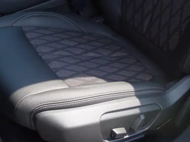 ＢＭＷ Ｘ１ xDrive 18d xライン EDジョイ+ 埼玉県 2020(令2)年 4.4万km ミネラルホワイト 特別仕様車/ブラックハーフレザーシート/インテリジェントセーフティ/パークディスタンスコントロール/バックカメラ/純正ナビ/ETC/シートポジションメモリー機能