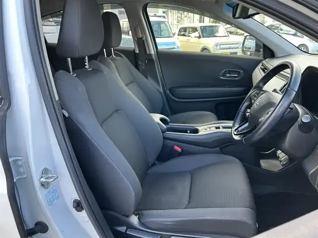 ホンダ ヴェゼル X ホンダセンシング 宮城県 2019(令1)年 9.6万km スタリーシルバーM ワンオーナー//純正エンジンスターター//純正ディーラーナビ/（フルセグＴＶ/ＤＶＤ/ＣＤ/ＢＴ/ＡＭ/ＦＭ）　//レーダークルーズコントロール//衝突被害軽減ブレーキ//車線維持支援システム//純正フロアマット//ビルトインＥＴＣ//純正アルミホイール//スペアキー//バックカメラ//プッシュスタート//USBポート