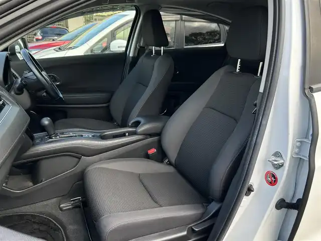 ホンダ ヴェゼル X ホンダセンシング 宮城県 2019(令1)年 9.6万km スタリーシルバーM ワンオーナー//純正エンジンスターター//純正ディーラーナビ/（フルセグＴＶ/ＤＶＤ/ＣＤ/ＢＴ/ＡＭ/ＦＭ）　//レーダークルーズコントロール//衝突被害軽減ブレーキ//車線維持支援システム//純正フロアマット//ビルトインＥＴＣ//純正アルミホイール//スペアキー//バックカメラ//プッシュスタート//USBポート