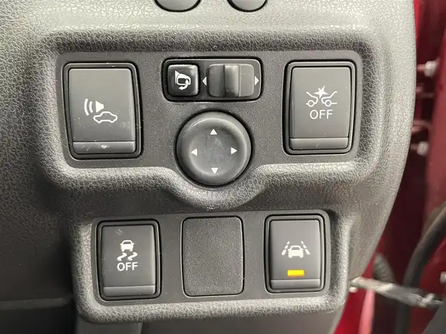 日産 ノート e－パワー メダリスト 滋賀県 2016(平28)年 6.1万km ガーネットレッド 純正7インチナビ/【Bluetooth/CD/DVD/フルセグTV】/全方位カメラ/レーンキープアシスト/クリアランスソナー/衝突軽減ブレーキ/ETC/LEDヘッドライト/前方ドライブレコーダー/デジタルインナーミラー/プッシュスタート/スマートキー/ステアリングリモコン