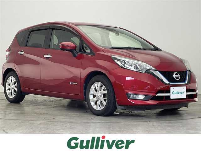 日産 ノート e－パワー メダリスト 滋賀県 2016(平28)年 6.1万km ガーネットレッド 純正7インチナビ/【Bluetooth/CD/DVD/フルセグTV】/全方位カメラ/レーンキープアシスト/クリアランスソナー/衝突軽減ブレーキ/ETC/LEDヘッドライト/前方ドライブレコーダー/デジタルインナーミラー/プッシュスタート/スマートキー/ステアリングリモコン
