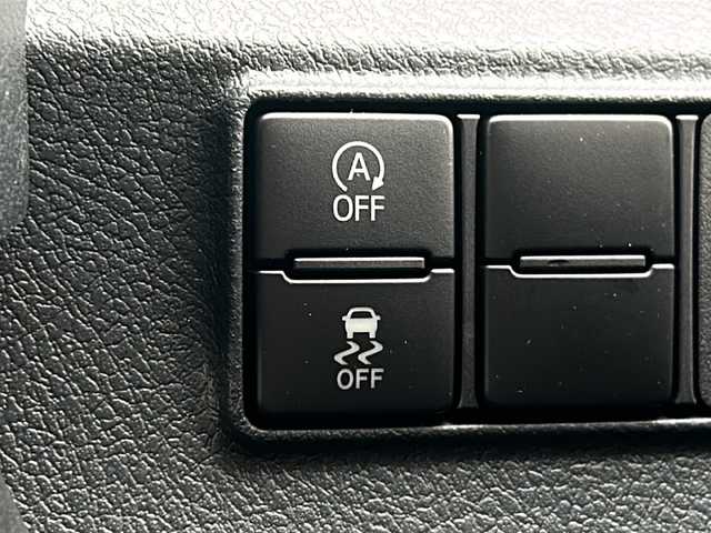 トヨタ シエンタ G 三重県 2018(平30)年 4.6万km ブラックマイカ 社外ナビ　/バックカメラ　/両側パワースライドドア　/ビルトインＥＴＣ　/スペアキー　/オートハイビーム　/レーンキープアシスト /衝突軽減ブレーキ /横滑り防止 /アイドリングストップ /純正フロアマット /ヘッドライトレベライザー/ステアリングスイッチ/電動格納ミラー/禁煙車
