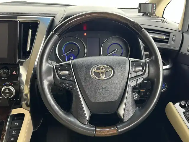 トヨタ アルファードハイブリット G Fパッケージ 道央・札幌 2020(令2)年 4.6万km ホワイトパールクリスタルシャイン ・4WD/・トヨタセーフティセンス/・プリクラッシュセーフティ/・レーンキープアシスト/・レーダークルーズコントロール/・オートハイビーム/・ブラインドスポットモニター/・標識認識システム/・純正ディスプレイオーディオ/・ナビ機能/フルセグ/BT/CD/DVD/・両側パワースライドドア/・パワーバックドア/・シートヒーター&クーラー/・ベージュレザーシート/・パワーシート/・シートメモリ/・ビルトインETC/・ドアロック連動ミラー/・LEDヘッドライト