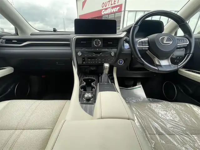 レクサス ＲＸ 450h バージョンL 大阪府 2019(令1)年 6.8万km 黒 純正12.3インチディスプレイオーディオ/　（AppleCarPlay/AndroidAuto/フルセグTV/Bluetooth/USB/AUX）/パノラミックビューモニター/サンルーフ/本革シート/　（前席パワーシート/シートヒーター、ベンチレーション）/ステアリングヒーター/前後ドライブレコーダー/三眼LEDヘッドライト/レーダークルーズコントロール/パワーバックドア/ビルトインETC2.0/純正20インチアルミホイール/純正フロアマット/スペアキー＋カードキー有
