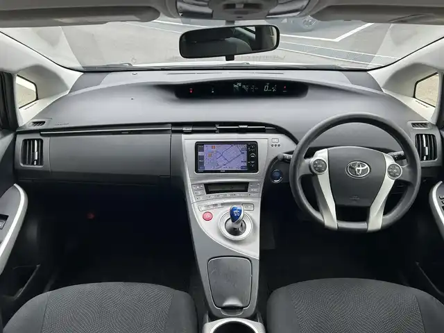 トヨタ プリウス S 愛媛県 2014(平26)年 7.2万km ホワイトパールクリスタルシャイン ECLIPSE7型ナビ(AM/FM/CD/ワンセグTV)/バックカメラ/純正フロアマット/純正ドアバイザー/トノカバー/ETC/ステアリングリモコン/シガーソケット/オートライト/電格ミラー/ISOFIX/フォグランプ/現状サマー(純正AW)(195/65/R15)/BRIDGESTONE EcoPia NH300/禁煙車