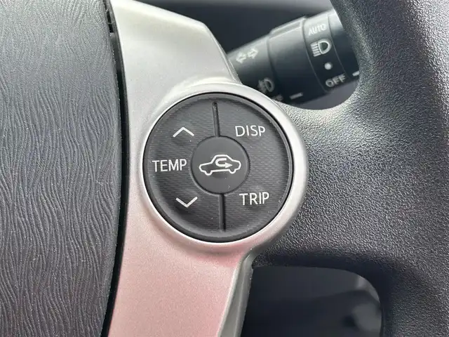 トヨタ プリウス S 愛媛県 2014(平26)年 7.2万km ホワイトパールクリスタルシャイン ECLIPSE7型ナビ(AM/FM/CD/ワンセグTV)/バックカメラ/純正フロアマット/純正ドアバイザー/トノカバー/ETC/ステアリングリモコン/シガーソケット/オートライト/電格ミラー/ISOFIX/フォグランプ/現状サマー(純正AW)(195/65/R15)/BRIDGESTONE EcoPia NH300/禁煙車