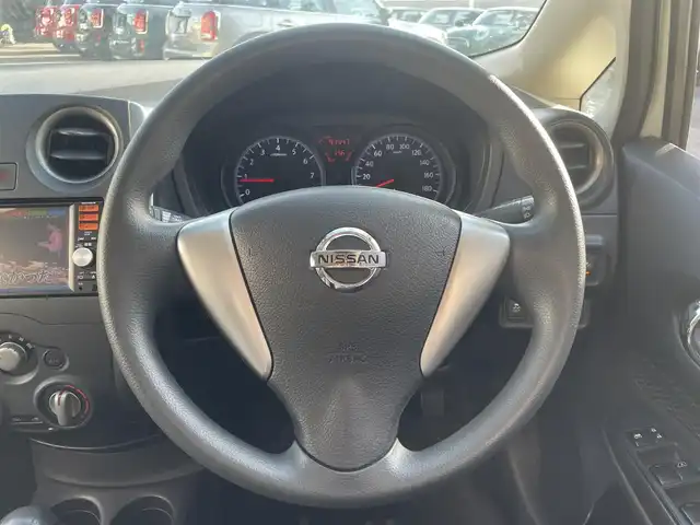 日産 ノート X 栃木県 2016(平28)年 9.2万km ブリリアントホワイトパール