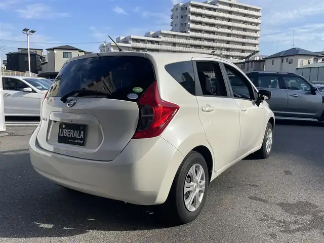 日産 ノート X 栃木県 2016(平28)年 9.2万km ブリリアントホワイトパール