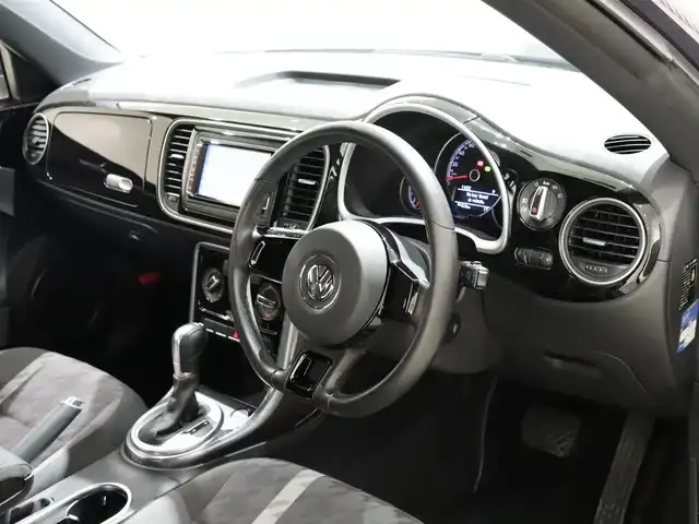 フォルクスワーゲン ザ・ビートル デザイン 静岡県 2019(平31)年 4.1万km ディープブラックパールエフェクト 純正ナビ/フルセグTV・DVD・CD/ドラレコ前後/BSM/バックカメラ/HIDヘッドライト/O・ZRACING製17インチAW/ETC/ISOFIX/スペアキー