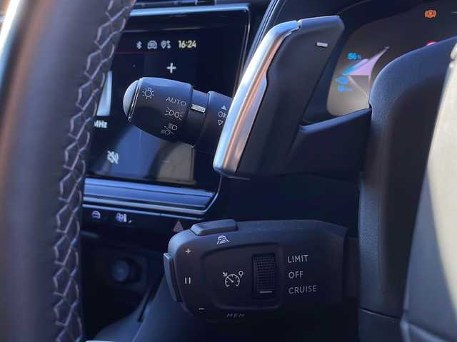 ＤＳオートモビル シトロエン ＤＳ７ オペラ E－テンス 4×4 山口県 2023(令5)年 1.4万km グレー サンルーフ　/プレミアムサウンド　ＦＯＣＡＬ　Ｅｌｅｃｔｒａ　/４WD/プラグインＨＶ　/純正ディスプレイオーディオ　/　・ＡｐｐｌｅＣａｒｐｌａｙ　/　・ＡｎｄｒｏｉｄＡｕｔｏ　/　・全方位カメラ　/クルーズコントロール/電動リアゲート/オートライト/オートハイビーム/コーナーセンサー/パワーシート/レーンキープアシスト/BSM/シートヒーター　/ベンチレーション　/ＥＴＣ2.0