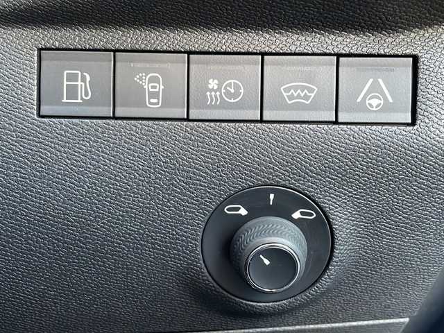 ＤＳオートモビル シトロエン ＤＳ７ オペラ E－テンス 4×4 山口県 2023(令5)年 1.4万km グレー サンルーフ　/プレミアムサウンド　ＦＯＣＡＬ　Ｅｌｅｃｔｒａ　/４WD/プラグインＨＶ　/純正ディスプレイオーディオ　/　・ＡｐｐｌｅＣａｒｐｌａｙ　/　・ＡｎｄｒｏｉｄＡｕｔｏ　/　・全方位カメラ　/クルーズコントロール/電動リアゲート/オートライト/オートハイビーム/コーナーセンサー/パワーシート/レーンキープアシスト/BSM/シートヒーター　/ベンチレーション　/ＥＴＣ2.0