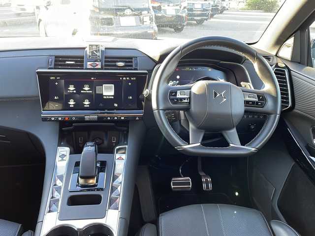 ＤＳオートモビル シトロエン ＤＳ７ オペラ E－テンス 4×4 山口県 2023(令5)年 1.4万km グレー サンルーフ　/プレミアムサウンド　ＦＯＣＡＬ　Ｅｌｅｃｔｒａ　/４WD/プラグインＨＶ　/純正ディスプレイオーディオ　/　・ＡｐｐｌｅＣａｒｐｌａｙ　/　・ＡｎｄｒｏｉｄＡｕｔｏ　/　・全方位カメラ　/クルーズコントロール/電動リアゲート/オートライト/オートハイビーム/コーナーセンサー/パワーシート/レーンキープアシスト/BSM/シートヒーター　/ベンチレーション　/ＥＴＣ2.0