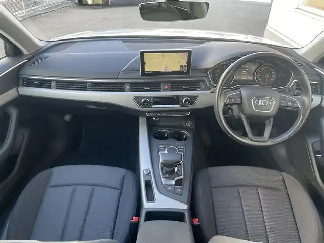 アウディ Ａ４ 2．0TFSI 山梨県 2016(平28)年 3.4万km グレイシアホワイトメタリック ラグジュアリーP/純正MMIナビ　/AppleCarPlay　/androidauto　/フルセグ　/Bカメラ　/ACC　/BSA　/アウディドライブセレクト　/LEDヘッドライト/オートハイビーム　/純正17インチAW