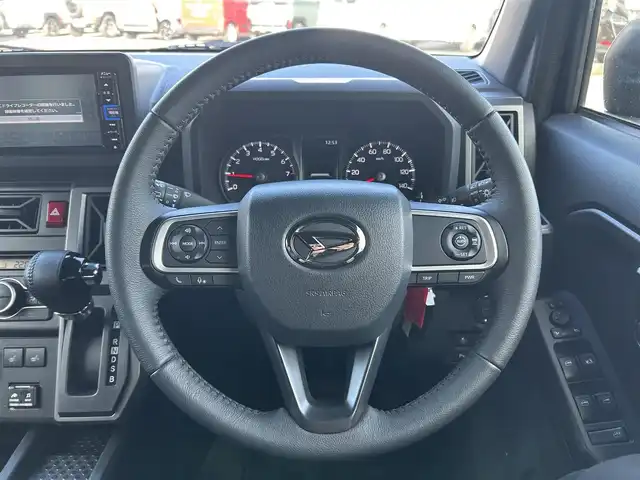 ダイハツ タフト G ターボ クロムベンチャー 福島県 2022(令4)年 1.2万km レーザーブルークリスタルシャイン 純正ナビ/【フルセグTV/FM・AM/BT】/ワンオーナー/バックカメラ/衝突軽減/アイドリングストップ/レーダークルーズコントロール/前後コーナーセンサー/ガラスルーフ/ETC/ドライブレコーダー/レーンキープアシスト/ルーフレール/LEDヘッドライト/オートライト/横滑り防止/革巻きステアリング/ステアリングスイッチ/プッシュスタート/スマートキー