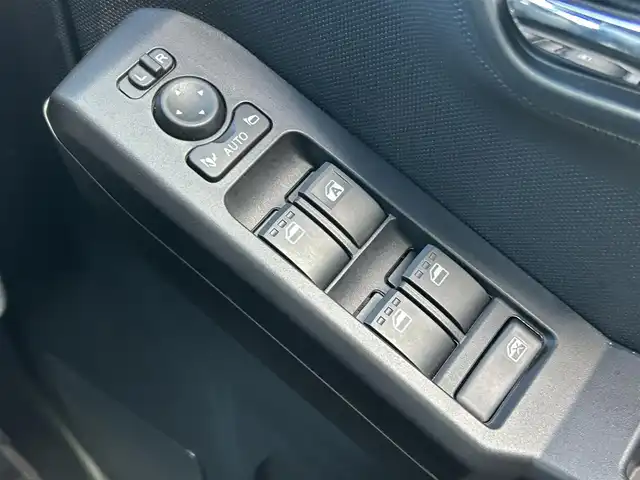 ダイハツ タフト G ターボ クロムベンチャー 福島県 2022(令4)年 1.2万km レーザーブルークリスタルシャイン 純正ナビ/【フルセグTV/FM・AM/BT】/ワンオーナー/バックカメラ/衝突軽減/アイドリングストップ/レーダークルーズコントロール/前後コーナーセンサー/ガラスルーフ/ETC/ドライブレコーダー/レーンキープアシスト/ルーフレール/LEDヘッドライト/オートライト/横滑り防止/革巻きステアリング/ステアリングスイッチ/プッシュスタート/スマートキー