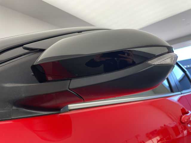 トヨタ ヤリス Z 長野県 2020(令2)年 5.7万km ブラック/コーラルクリスタルシャイン 4WD/純正ディスプレイオーディオ/（ナビ機能付き＆CD＆DVD＆Bluetooth＆AppleCarPlay＆AndroidoAuto＆FM・AM）/トヨタセーフティセンス/・レーダークルーズコントロール/・LTA/・PCS/・クリアランスソナー/・PKSB/・RSA/ビルトインETC/純正ドライブレコーダー（前方）/シートヒーター（前方）/LEDヘッドライト/オートマチックハイビーム/オートライト/ドアバイザー/社外フロアマット/15インチ社外アルミホイール/スマートキー/スペアキー/保証書/取扱説明書