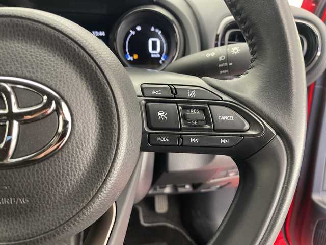 トヨタ ヤリス Z 長野県 2020(令2)年 5.7万km ブラック/コーラルクリスタルシャイン 4WD/純正ディスプレイオーディオ/（ナビ機能付き＆CD＆DVD＆Bluetooth＆AppleCarPlay＆AndroidoAuto＆FM・AM）/トヨタセーフティセンス/・レーダークルーズコントロール/・LTA/・PCS/・クリアランスソナー/・PKSB/・RSA/ビルトインETC/純正ドライブレコーダー（前方）/シートヒーター（前方）/LEDヘッドライト/オートマチックハイビーム/オートライト/ドアバイザー/社外フロアマット/15インチ社外アルミホイール/スマートキー/スペアキー/保証書/取扱説明書