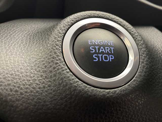 トヨタ ヤリス Z 長野県 2020(令2)年 5.7万km ブラック/コーラルクリスタルシャイン 4WD/純正ディスプレイオーディオ/（ナビ機能付き＆CD＆DVD＆Bluetooth＆AppleCarPlay＆AndroidoAuto＆FM・AM）/トヨタセーフティセンス/・レーダークルーズコントロール/・LTA/・PCS/・クリアランスソナー/・PKSB/・RSA/ビルトインETC/純正ドライブレコーダー（前方）/シートヒーター（前方）/LEDヘッドライト/オートマチックハイビーム/オートライト/ドアバイザー/社外フロアマット/15インチ社外アルミホイール/スマートキー/スペアキー/保証書/取扱説明書