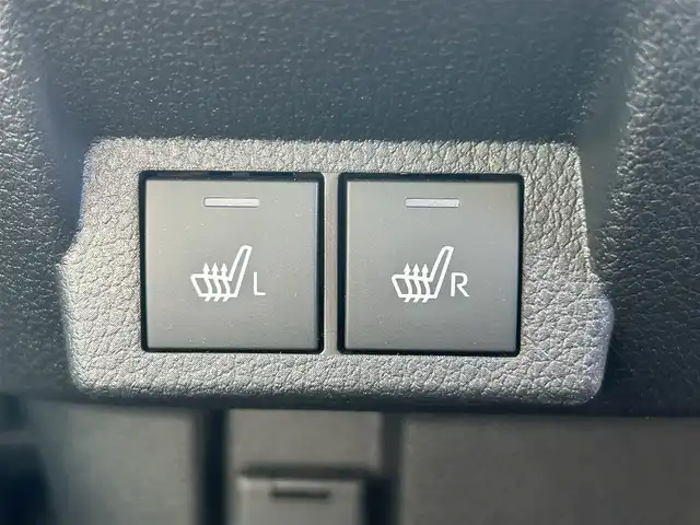 ダイハツ ムーヴ キャンバス ストライプス G 福岡県 2022(令4)年 1.4万km シャイニングホワイトパール/サンドベージュメタリック Panasonicナビ/（BT/フルセグ/DISC/AM/FM/SD/SDREC）/Bカメラ/両側パワースライドドア/LEDヘッドライト/オートライト/前席シートヒーター/ベンチシート/ホッとカップホルダー/アイドリングストップ/横滑り防止装置/コーナーセンサー/盗難防止装置/衝突被害軽減システム/ドライブレコーダー/ブレーキホールド/スマートキー/保証書/取扱説明書