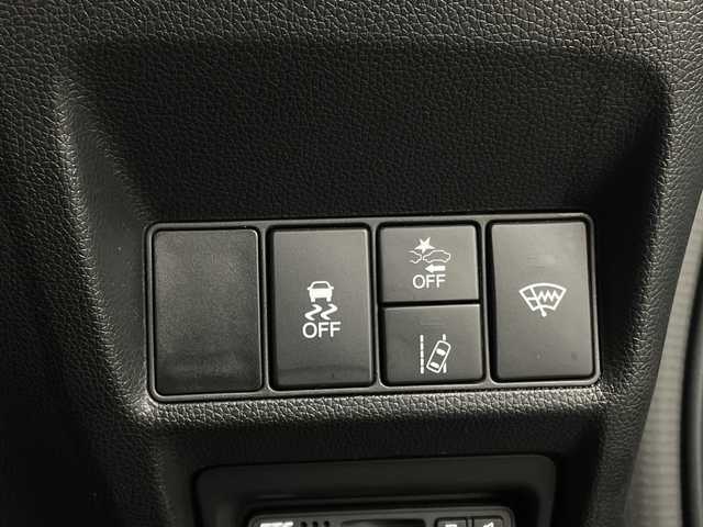 ホンダ ステップワゴン スパーダ ホンダセンシング 新潟県 2017(平29)年 9.1万km プレミアムスパークルブラックパール 4WD/メモリナビ　型式VXM-175VFNi/CD/BT/フルセグ/バックカメラ/両側パワースライドドア/クルーズコントロール/ホンダセンシング/ワクワクゲート/LEDライト/フォグ