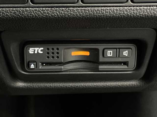 ホンダ ステップワゴン スパーダ ホンダセンシング 新潟県 2017(平29)年 9.1万km プレミアムスパークルブラックパール 4WD/メモリナビ　型式VXM-175VFNi/CD/BT/フルセグ/バックカメラ/両側パワースライドドア/クルーズコントロール/ホンダセンシング/ワクワクゲート/LEDライト/フォグ