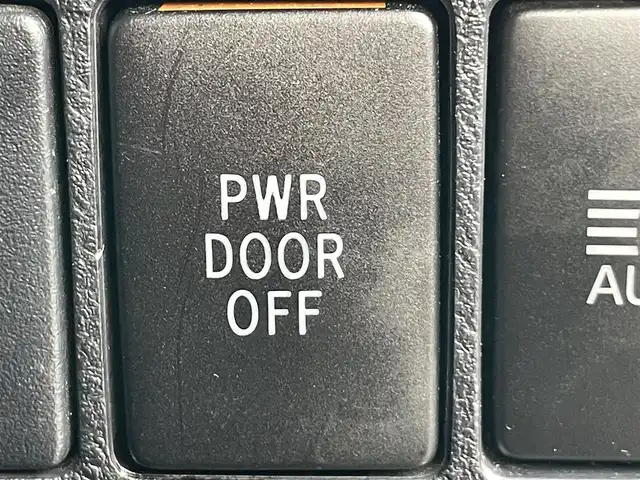 トヨタ ヴェルファイア Z Aエディション 岡山県 2018(平30)年 12.2万km ホワイトパールクリスタルシャイン 登録時走行距離121146km/純正9インチナビ/フルセグTV(AM/FM/CD/DVD/Bluetooth)/純正12.1インチフリップダウンモニター/バックカメラ/両側パワースライドドア/ビルトインETC　/デジタルインナーミラー/トヨタセーフティセンス/・プリクラッシュセーフティ/・レーダークルーズコントロール/・オートマチックハイビーム/・レーンディバーチャーアラート/オートブレーキホールド/横滑り防止装置/シートカバー/オットマン/18インチ純正AW/純正フロアマット