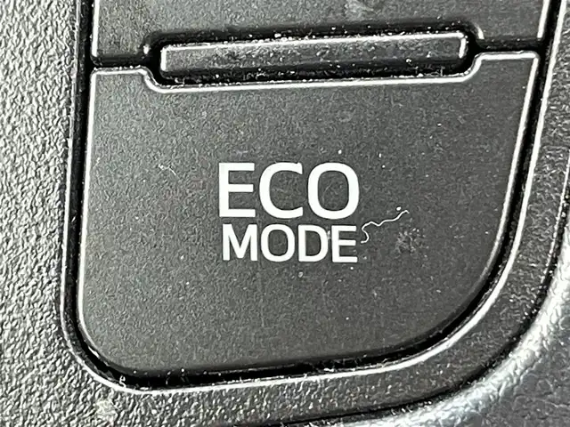 トヨタ ヴェルファイア Z Aエディション 岡山県 2018(平30)年 12.2万km ホワイトパールクリスタルシャイン 登録時走行距離121146km/純正9インチナビ/フルセグTV(AM/FM/CD/DVD/Bluetooth)/純正12.1インチフリップダウンモニター/バックカメラ/両側パワースライドドア/ビルトインETC　/デジタルインナーミラー/トヨタセーフティセンス/・プリクラッシュセーフティ/・レーダークルーズコントロール/・オートマチックハイビーム/・レーンディバーチャーアラート/オートブレーキホールド/横滑り防止装置/シートカバー/オットマン/18インチ純正AW/純正フロアマット