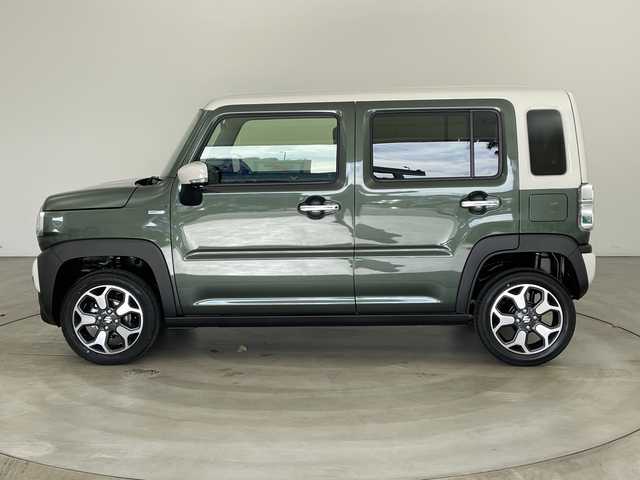 スズキ ハスラー HYBRID X 兵庫県 2025(令7)年 0.1千km クールカーキパールメタリック/ソフトベージュメタリック ・登録済未使用車/・純正9インチナビ/CD/DVD/TV/USB/Bluetooth/・全方位カメラ/・デュアルカメラブレーキサポート/・誤発進抑制機能/・後退時ブレーキサポート/・後方誤発進抑制機能/・リアパーキングセンサー/・車線逸脱警報機能/・車線逸脱抑制機能/・ふらつき警報/・先行車発進お知らせ機能/・アダプティブクルーズコントロール/・標識認識機能/・ハイビームアシスト/・前席シートヒーター/・LEDヘッドライト/・LEDフォグランプ/・スマートキー