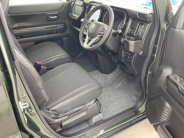 スズキ ハスラー HYBRID X 兵庫県 2025(令7)年 0.1千km クールカーキパールメタリック/ソフトベージュメタリック ・登録済未使用車/・純正9インチナビ/CD/DVD/TV/USB/Bluetooth/・全方位カメラ/・デュアルカメラブレーキサポート/・誤発進抑制機能/・後退時ブレーキサポート/・後方誤発進抑制機能/・リアパーキングセンサー/・車線逸脱警報機能/・車線逸脱抑制機能/・ふらつき警報/・先行車発進お知らせ機能/・アダプティブクルーズコントロール/・標識認識機能/・ハイビームアシスト/・前席シートヒーター/・LEDヘッドライト/・LEDフォグランプ/・スマートキー