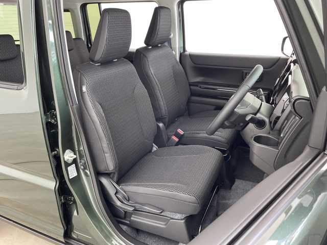 スズキ ハスラー HYBRID X 兵庫県 2025(令7)年 0.1千km クールカーキパールメタリック/ソフトベージュメタリック ・登録済未使用車/・純正9インチナビ/CD/DVD/TV/USB/Bluetooth/・全方位カメラ/・デュアルカメラブレーキサポート/・誤発進抑制機能/・後退時ブレーキサポート/・後方誤発進抑制機能/・リアパーキングセンサー/・車線逸脱警報機能/・車線逸脱抑制機能/・ふらつき警報/・先行車発進お知らせ機能/・アダプティブクルーズコントロール/・標識認識機能/・ハイビームアシスト/・前席シートヒーター/・LEDヘッドライト/・LEDフォグランプ/・スマートキー