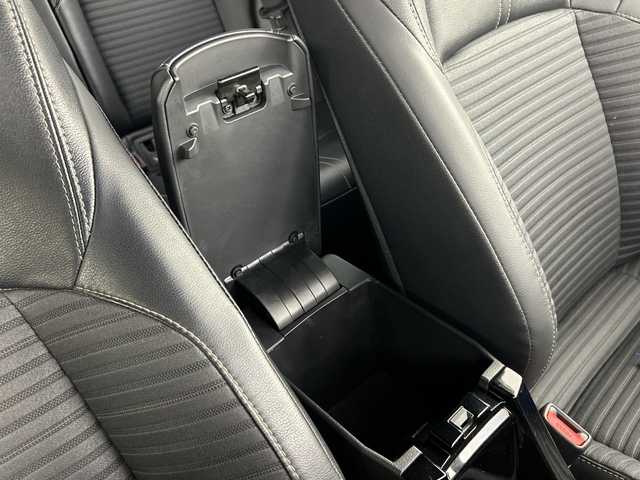 トヨタ カローラ スポーツ G スタイルパッケージ 愛知県 2020(令2)年 3.5万km アティチュードブラックマイカ 6速MT/純正8インチディスプレイオーディオ/(Bluetooth/FM/AM/CD/DVD/USB)/バックカメラ/トヨタセーフティセンス/・プリクラッシュセーフティ/・レーントレーシングアシスト/・オートマチックハイビーム/・レーダークルーズコントロール/ハーフレザーシート/純正15インチアルミホイール/プッシュスタート/スマートキー/LEDヘッドライト/オートライト/フォグランプ/電動パーキングブレーキ/ブレーキホールド/ISO FIX/純正フロアマット/ステアリングリモコン/純正フロアマット/電動格納ドアミラー