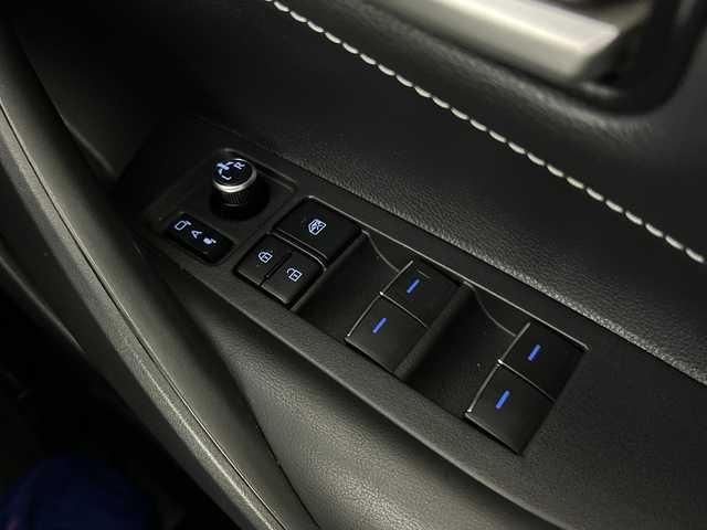 トヨタ カローラ スポーツ G スタイルパッケージ 愛知県 2020(令2)年 3.5万km アティチュードブラックマイカ 6速MT/純正8インチディスプレイオーディオ/(Bluetooth/FM/AM/CD/DVD/USB)/バックカメラ/トヨタセーフティセンス/・プリクラッシュセーフティ/・レーントレーシングアシスト/・オートマチックハイビーム/・レーダークルーズコントロール/ハーフレザーシート/純正15インチアルミホイール/プッシュスタート/スマートキー/LEDヘッドライト/オートライト/フォグランプ/電動パーキングブレーキ/ブレーキホールド/ISO FIX/純正フロアマット/ステアリングリモコン/純正フロアマット/電動格納ドアミラー