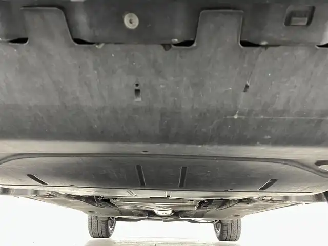 フォルクスワーゲン ティグアン TSI Rライン 福島県 2017(平29)年 17.3万km ピュアホワイト Volkswagen オールイン・セーフティ/・アダプティブクルーズコントロール（ACC）/・プリクラッシュブレーキシステム「Front Assist」/・渋滞時追従支援システム「Traffic Assist」/・レーンキープアシストシステム「Lane Assist」/・レーンチェンジアシストシステム「Side Assist Plus」/・リヤトラフィックアラート/・駐車支援システム「Park Assist」/・ドライバー疲労検知システム/・ダイナミックライトアシスト/純正8インチナビ/・フルセグ/BT/SD/CD/DVD/USB/AUX/FM/AM/・全方位カメラ/・ETC/ドライブレコーダー/革巻きステアリング/・ステアリングスイッチ/・パドルシフト/ハーフレザーシート/・全席シートヒーター/ＬＥＤヘッドライト/・フォグランプ/・リヤフォグランプ/・オートライト/電動パーキングブレーキ/・オートブレーキホールド/電動格納ミラー/・ウィンカーミラー/ルーフレール/純正フロアマット/ドアバイザー/スマートキー/・プッシュスタート