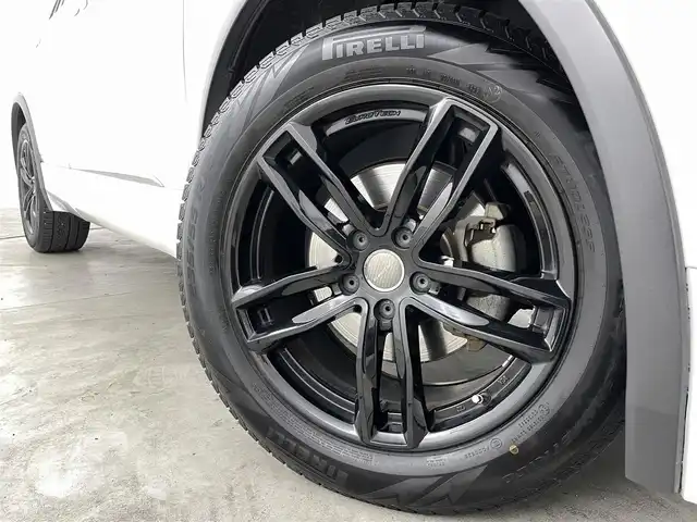 フォルクスワーゲン ティグアン TSI Rライン 福島県 2017(平29)年 17.3万km ピュアホワイト Volkswagen オールイン・セーフティ/・アダプティブクルーズコントロール（ACC）/・プリクラッシュブレーキシステム「Front Assist」/・渋滞時追従支援システム「Traffic Assist」/・レーンキープアシストシステム「Lane Assist」/・レーンチェンジアシストシステム「Side Assist Plus」/・リヤトラフィックアラート/・駐車支援システム「Park Assist」/・ドライバー疲労検知システム/・ダイナミックライトアシスト/純正8インチナビ/・フルセグ/BT/SD/CD/DVD/USB/AUX/FM/AM/・全方位カメラ/・ETC/ドライブレコーダー/革巻きステアリング/・ステアリングスイッチ/・パドルシフト/ハーフレザーシート/・全席シートヒーター/ＬＥＤヘッドライト/・フォグランプ/・リヤフォグランプ/・オートライト/電動パーキングブレーキ/・オートブレーキホールド/電動格納ミラー/・ウィンカーミラー/ルーフレール/純正フロアマット/ドアバイザー/スマートキー/・プッシュスタート