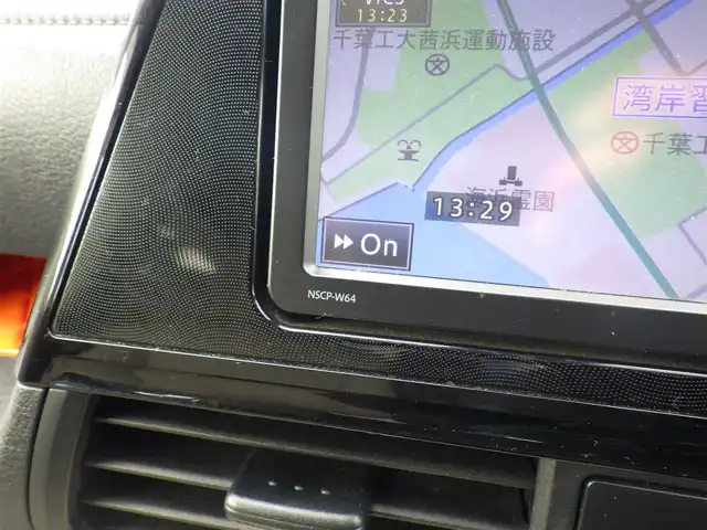 トヨタ シエンタ ハイブリッド X 千葉県 2015(平27)年 6.8万km シルバーM トヨタセーフティセンス/・プリクラッシュセーフティ/・レーンディパーチャーアラート/・オートハイビーム/アイドリングストップ/左パワースライドドア/右イージークローザードア/純正SDナビ/ワンセグTV/【CD再生可　Bluetooth接続】/バックカメラ/ETC/ウインカーミラー/クリアランスソナー/スマートキー