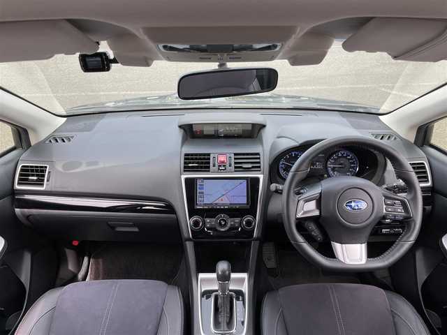 スバル レヴォーグ 1．6GT アイサイト Sスタイル 道央・札幌 2016(平28)年 7.7万km クリスタルブラックシリカ ４WD/純正ディーラーOPナビ/CD/DVD/BT/フルセグ/アイサイト/衝突被害軽減ブレーキ/横滑り防止装置/レーダークルーズコントロール/ヒルスタートアシスト/レーンキープアシスト/バックカメラ/ビルトインETC/ドライブレコーダー/アイドリングストップ/SI-DRIVE/D席シートヒーター/ハーフレザーシート/革巻きステアリング/ステアリングリモコン/パドルシフト/電動パーキング/プッシュスタート/スマートキー/LEDヘッドライト/オートライト/フォグランプ/電動格納ミラー/ウィンカーミラー/純正フロアマット/ドアバイザー