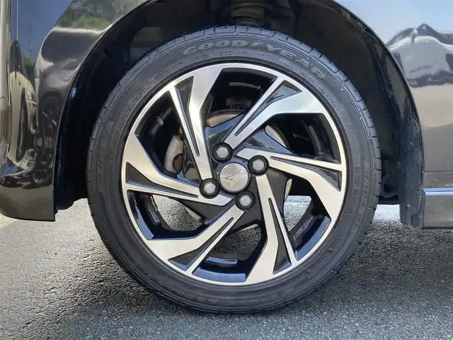 ダイハツ ムーヴ カスタム RS ハイパー SAⅢ 静岡県 2018(平30)年 5.6万km ブラックマイカメタリック スマートアシスト/社外後席モニター2個/社外メモリーナビ/　　ラジオ DVD CD Bluetooth SD USB/LEDオートヘッドライト/ハーフレザーシート/シートヒーター/クリアランスソナー/純正15インチアルミホイール/アイドリングストップ/スマートキー＆プッシュスタート/ターボ/オーバーヘッドコンソール/フルセグＴＶ/バックモニター
