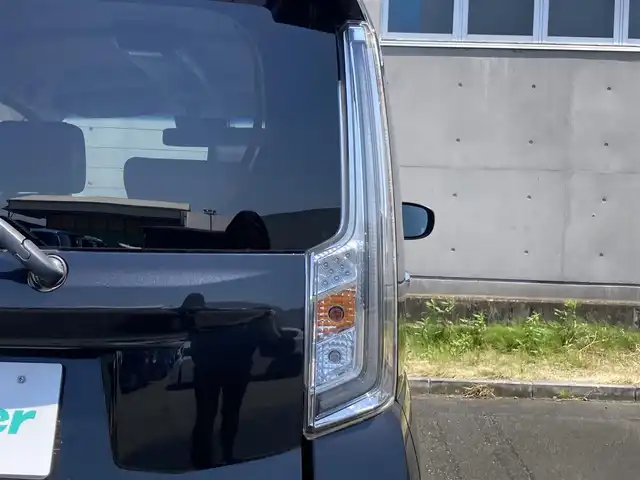 ダイハツ ムーヴ カスタム RS ハイパー SAⅢ 静岡県 2018(平30)年 5.6万km ブラックマイカメタリック スマートアシスト/社外後席モニター2個/社外メモリーナビ/　　ラジオ DVD CD Bluetooth SD USB/LEDオートヘッドライト/ハーフレザーシート/シートヒーター/クリアランスソナー/純正15インチアルミホイール/アイドリングストップ/スマートキー＆プッシュスタート/ターボ/オーバーヘッドコンソール/フルセグＴＶ/バックモニター