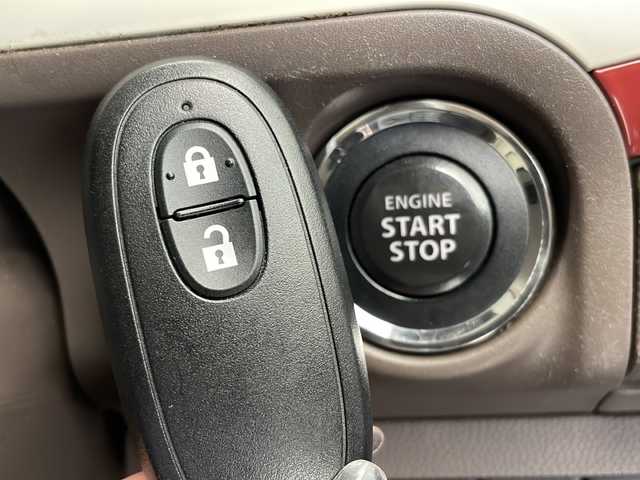 スズキ ラパン ショコラ G 愛知県 2013(平25)年 4.1万km シャンパンピンクPM SDナビ　/ワンセグ　/CD　/Bluetooth　/HIDヘッドライト　/オートライト　/アイドリングストップ　/純正フロアマット　/スマートキー　/プッシュスタート
