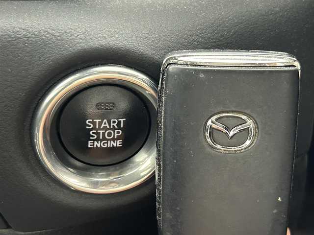 マツダ ＣＸ－５ XD ブラックトーンエディション 熊本県 2021(令3)年 7万km ポリメタルグレーM 純正ナビ(Bluetooth・フルセグTV）/全周囲カメラ/ETC2.0/前後ドライブレコーダー/レーダークルーズコントロール/前後クリアランスソナー/前席シートヒーター/ステアリングヒーター/運転席パワーシート/衝突軽減ブレーキ/レーンキープアシスト/ブラインドスポットモニター/速度標識警報/車間認知システム/車線逸脱警報/横滑り防止/アイドリングストップ/パワーバックドア/ハーフレザーシート/オートライト/LEDヘッドライト/フォグライト/純正アルミホイール/純正フロアマット/スマートキー/プッシュスタート/保証書/取扱説明書