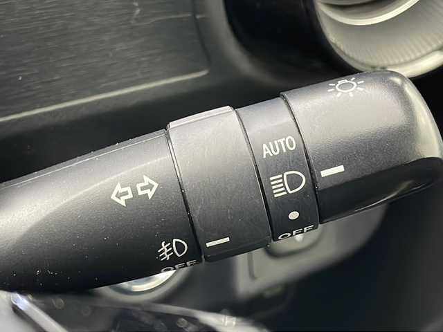 トヨタ アクア S スタイルブラック 宮城県 2020(令2)年 1.5万km シルバーM 純正SDナビ（NSZT-W68T）/　（Bluetooth/radio/フルセグTV/SD/CD）/全方位カメラ/前席シートヒーター/純正フロアマット/社外ホイール（スタッドレスタイヤ4本）/オートライト/オートマチックハイビーム/プッシュスタート/スマートキー/LEDフォグランプ/LEDヘッドライト/ドライブレコーダー前後/ABS/横滑り防止装置/衝突被害軽減システム/盗難防止装置/レーンキープアシスト/トヨタセーフティセンス