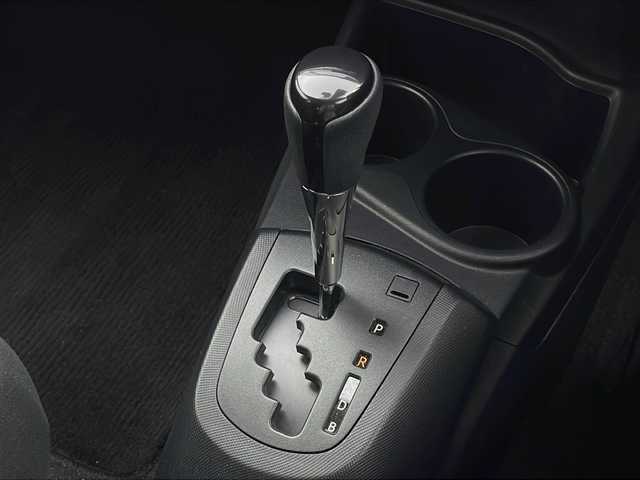 トヨタ アクア S スタイルブラック 宮城県 2020(令2)年 1.5万km シルバーM 純正SDナビ（NSZT-W68T）/　（Bluetooth/radio/フルセグTV/SD/CD）/全方位カメラ/前席シートヒーター/純正フロアマット/社外ホイール（スタッドレスタイヤ4本）/オートライト/オートマチックハイビーム/プッシュスタート/スマートキー/LEDフォグランプ/LEDヘッドライト/ドライブレコーダー前後/ABS/横滑り防止装置/衝突被害軽減システム/盗難防止装置/レーンキープアシスト/トヨタセーフティセンス