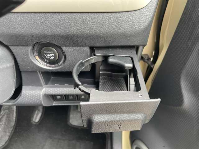 スズキ ハスラー G 福岡県 2019(平31)年 4万km シフォンアイボリーM スズキセーフティサポート/横滑り防止/盗難防止/ドラレコ/エアバッグ/SDナビ/BT/ワンセグTV/SDミュージックサーバー/iPad/CDチェンジャー/純正アルミホイール/社外フロアマット/プッシュスタート/スマートキー/オートライト/シートヒーター/ベンチシート/12Vソケット/USB