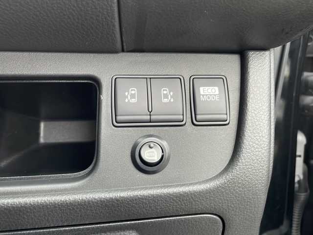 日産 セレナ ハイウェイスター Vセレクション 岩手県 2012(平24)年 2.4万km スーパーブラック 純正HDDナビ/AM/FM/CD/DVD/Bluetooth/フルセグTV/バックカメラ/ビルトインETC/両側パワースライドドア/フリップダウンモニター(ALPINE)/クルーズコントロール/横滑り防止装置/コーナーセンサー/アイドリングストップ/オートライト/キセノンヘッドライト/フォグランプ/スマートキー/プッシュスタート/電動格納ミラー/純正15インチAW/純正スタッドレスAW・社外スペアタイヤ車載/純正フロアマット/ドアバイザー/保証書/取扱説明書