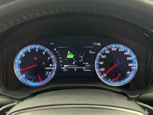 トヨタ クラウン RS アドバンス 栃木県 2018(平30)年 6.3万km ホワイトパールクリスタルシャイン 三眼LEDヘッドライト/純正ナビ/CD/DVD/DTV/Bluetooth/バックカメラ/トヨタ セーフティ センス/・プリクラッシュセーフティ/・レーントレーシングアシスト/・レーンディパーチャーアラート/・ロードサインアシスト/・レーダークルーズコントロール/・オートマチックハイビーム/・リアクロストラフィックアラート/ビルトインETC/前後ドライブレコーダー/ハーフレザーシート/前席パワーシート/前席シートヒーター/ステアリングヒーター/ブラインドスポットモニター/ヘッドアップディスプレイ/横滑り防止機能/純正18インチアルミホイール/スマートキー/パドルシフト/保証書